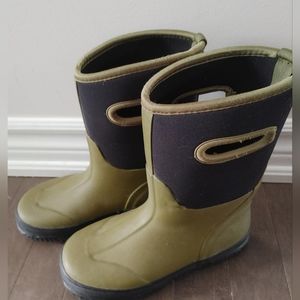 Cougar Rain Boots "Storm" Big Kids Size 4 EUC